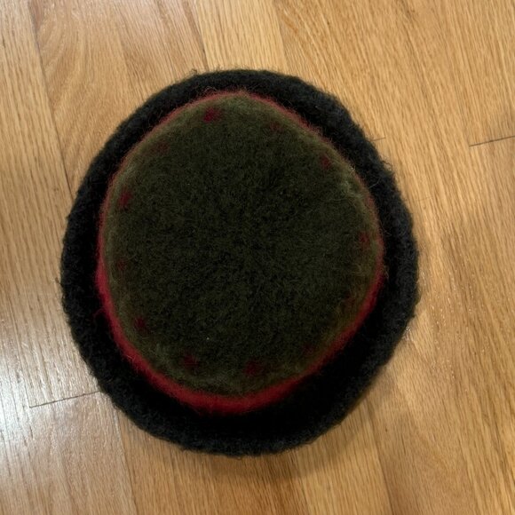 Women's Felted Wool Hat -- One Size - Picture 5 of 5